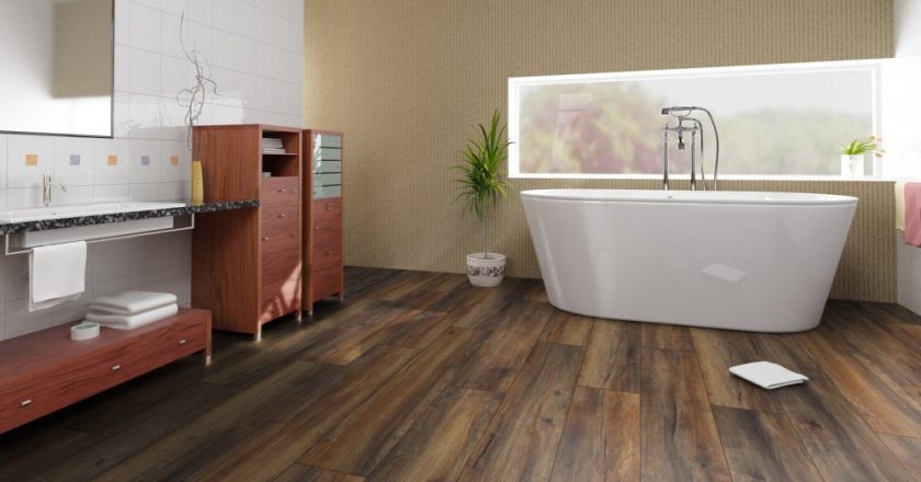 Ламинат в ванной комнате: стоит ли рисковать?