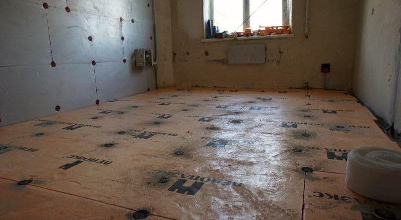 Утепление бетонного пола в квартире на первом этаже своими руками