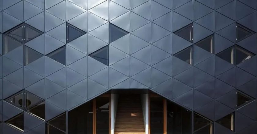 3D‑панели, металл и керамогранит: необычные идеи для дизайна современного фасада